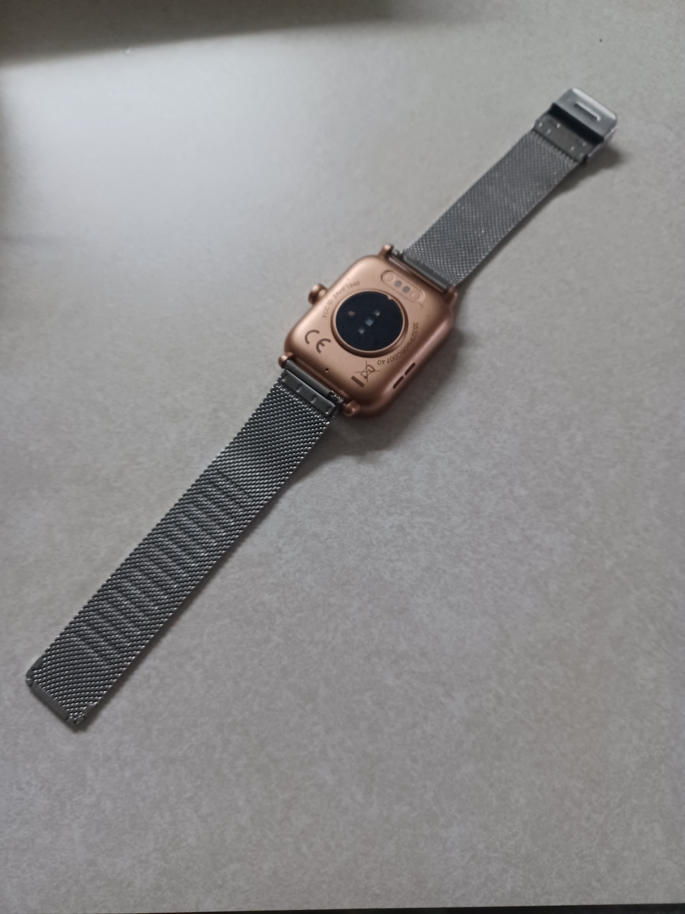 Smartwatch with Rose Gold Case & Stainless Steel Mesh Band - Picture 2 of 3